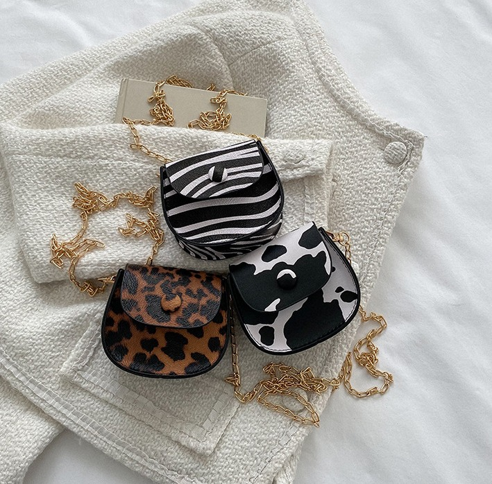 Cute Contrasting Color Crossbody Bag